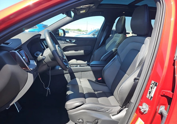 Volvo XC 60 cena 118200 przebieg: 23702, rok produkcji 2022 z Łomża małe 67